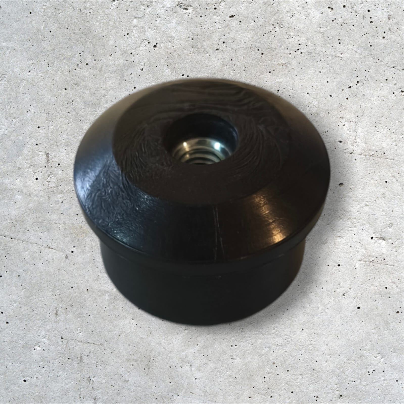 REGATON 1" REDONDO INTERIOR CON TUERCA 3/8